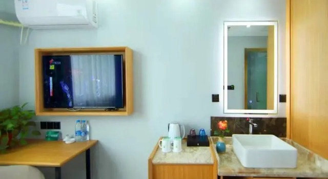 GreenTree Inn Jiangyin ChangJing Town, Varaa Hotelli Wuxi Jiangsu