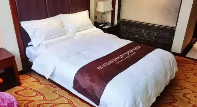 Двухместный номер Standard Tianbao Hotel