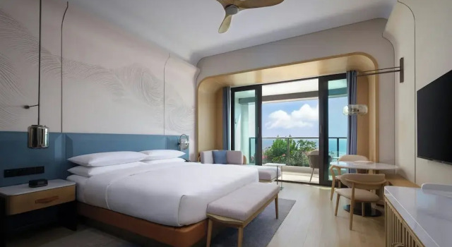Двухместный номер Deluxe с балконом и с видом на океан Beihai Marriott Resort