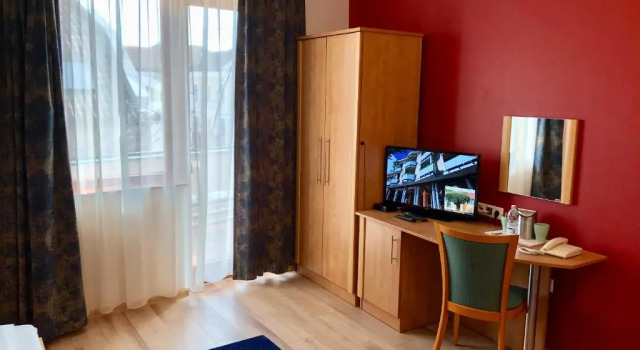 Двухместный номер Standard Semiramis Business Hotel
