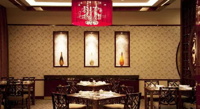 DoubleTree By Hilton Wuxi, Varaa Hotelli Hotellit Wuxi uima-altaalla, Uima-allas
