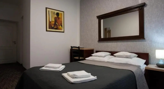 Carnival City Hotel Oradea, Забронировать Отель Орадя Бихор