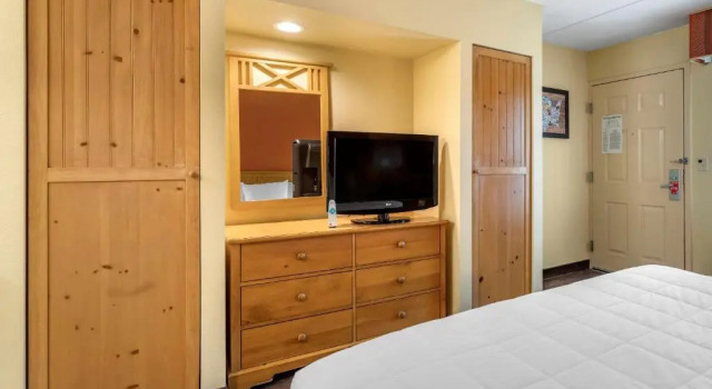 Номер Standard Econo Lodge Pigeon Forge Riverside