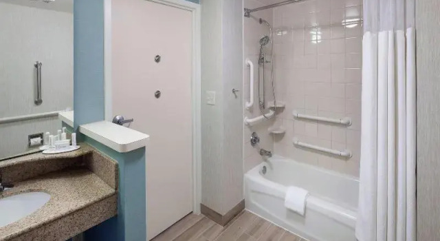 Номер Deluxe Courtyard by Marriott Carolina Beach Oceanfront