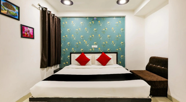 Capital O 71256 Hotel Seemansh