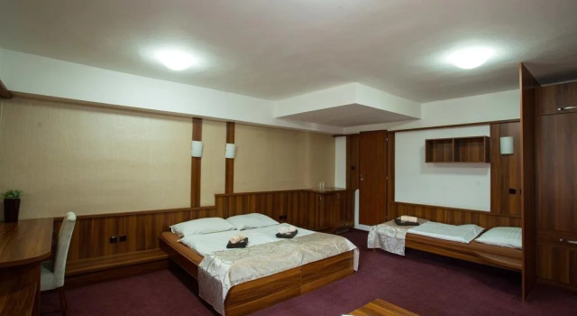 Hotel Kras, Reserva ahora Hotel  