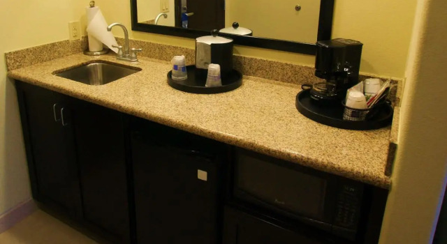 Двухместный люкс Hampton Inn & Suites St. Louis/South I-55