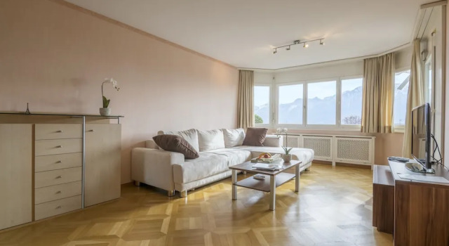 Royal Stunning and modern Apartment / Montreux