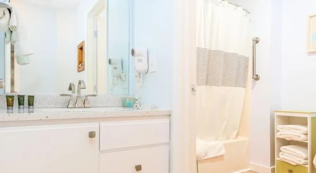 The Shores Lakeside Condo Unit 5607, Book Lejlighed Acme Michigan