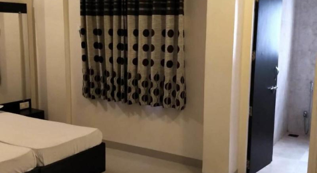 Hotel Rose Lodge, Забронировать Отель Отели штата Махараштры 3 звезды, 3*