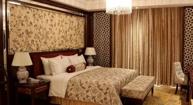 Люкс Business Dali Century Hotel
