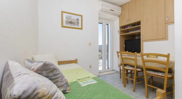 Apartments Ante, Забронировать Апартаменты/квартира Апартаменты Примоштен, рядом с Пляж Затока, Апартаменты/квартира