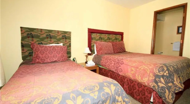 Discovery 4 #151 2 Bedrooms 2 Bathrooms Condo