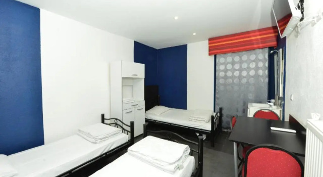 Трёхместный номер Standard Hotel De La Poste
