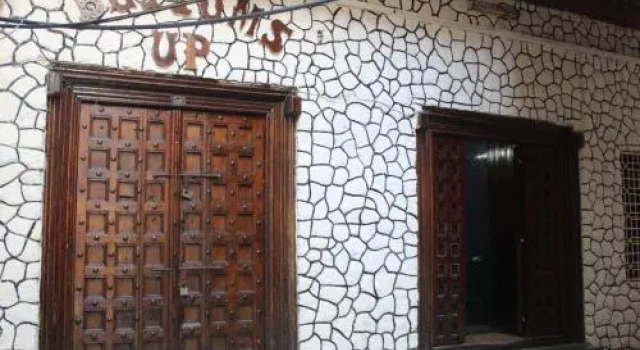 Bottoms Up Hostel