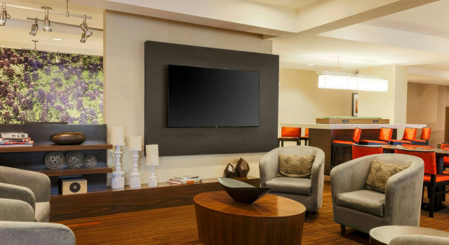 Courtyard by Marriott San Antonio Airport/North Star Mall, Забронировать Отель Отели Сан-Антонио 3 звезды, рядом с CHRISTUS Santa Rosa Hospital - Alamo Heights, 3*