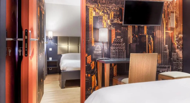 Четырёхместный номер Standard Hotel Jenner
