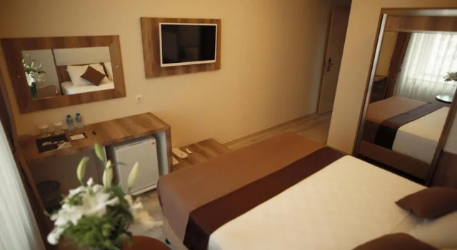 Двухместный номер Standard Line Suite Hotel