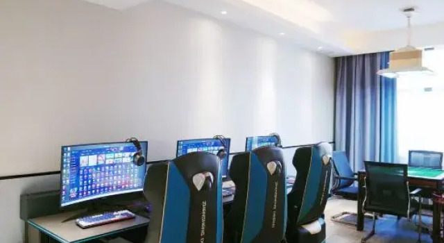 Трёхместный люкс Manya Hotel (Xiangtan Bus Station)
