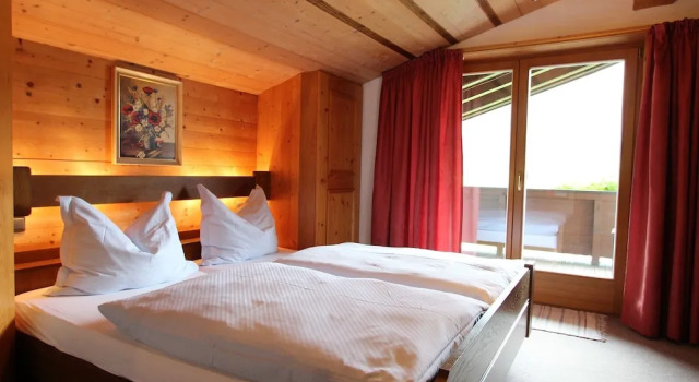 Boutique Apartment in Tyrol With Balcony, Rezervovat Apartmán Hotely v Tyrolsko s parkováním, Parkování