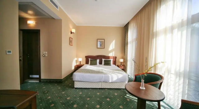 Трёхместный номер Standard Retro Hotel