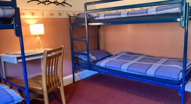 Кровать в общем номере (мужской номер) Great Glen Hostel