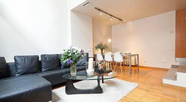 Apartment Barcelona Rentals - Park Güell Apartments, Забронировать Апартаменты/квартира Сериа – Сен-Жервази Барселона, рядом с Jove Regina Theatre