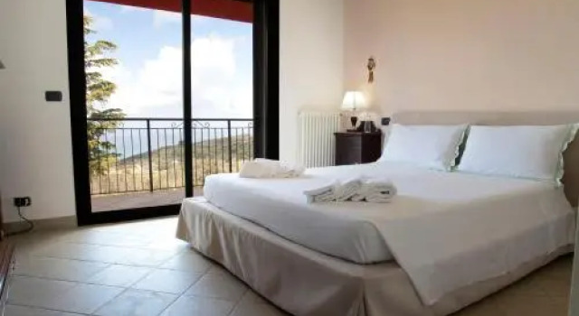Casa Vacanze Casa Lina, Book Hotel Hotels in Sicily with a Pool, Swimming Pool
