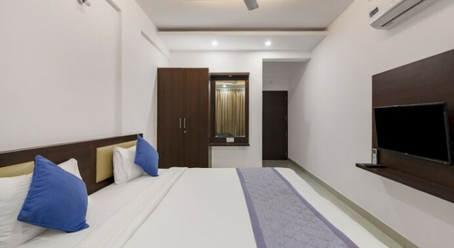 Gateway Premium Inn, Забронировать Отель Отели штата Карнатаки с парковкой, Парковка