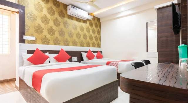 Двухместный номер Deluxe Hotel O 15270 Atithi Residency