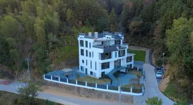 Wuyuan Mountain Harmony Retreat, Prenota Hotel Shangrao Jiangxi