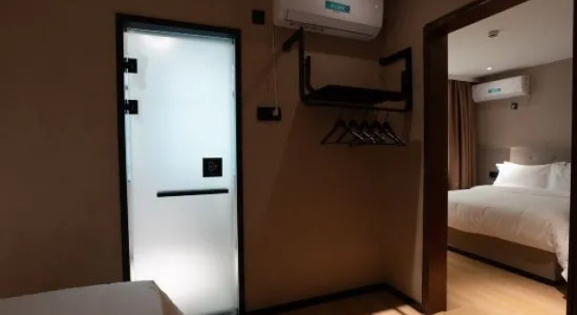 Люкс Shore Light Elegance Hotel (Shenzhen Bao'an Songgang Metro Station Branch)