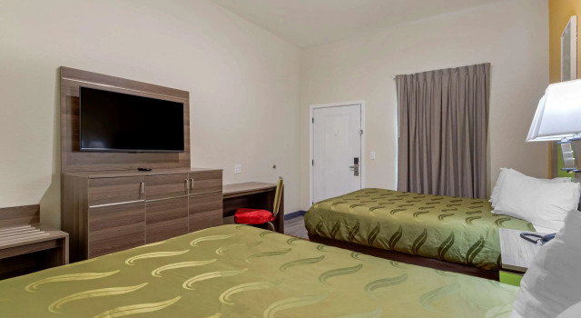 Quality Inn & Suites Elgin, Забронировать Отель Отели Texas Hill Country с завтраком, Завтраки