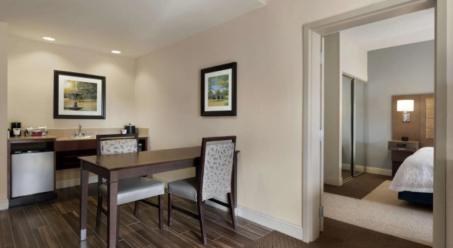 Двухместный люкс Hampton Inn & Suites Montgomery-EastChase