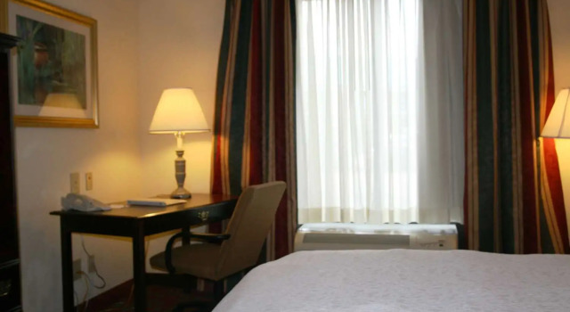 Standard Zimmer Hampton Inn Canton