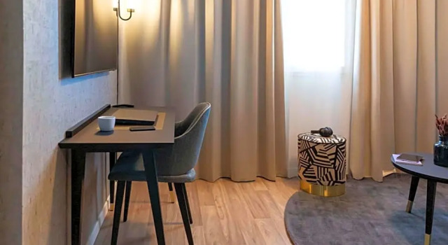 Полулюкс Mercure Toulouse Aeroport Blagnac