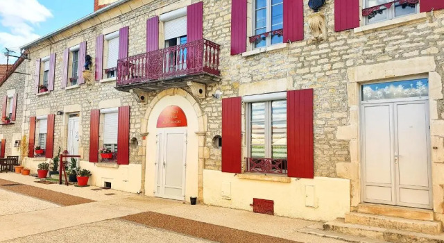 Апартаменты c 1 комнатой La Résidence du Canal de Bourgogne