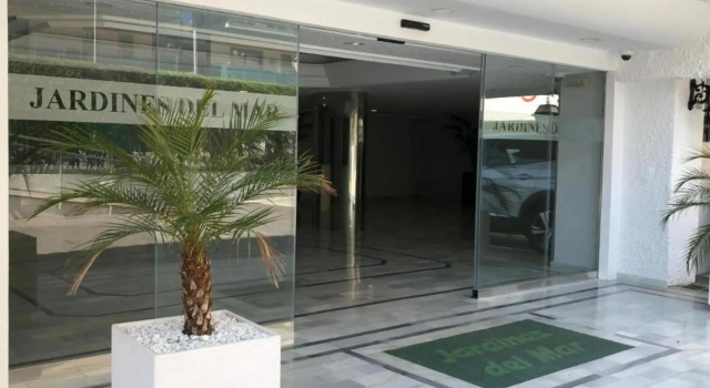 Luminoso apartamento en segunda línea playa 436