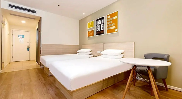 Семейный номер Standard Hanting Hotel Beijing Sanlitun