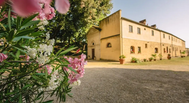 Tenuta Quarrata, Rezerwuj Hotel Hotele w Capannoli z parkingiem, Parking