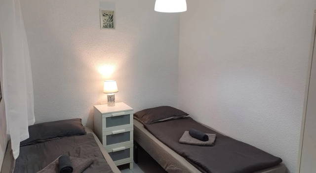 2-bedroom Apartment-close to Beaches and Center