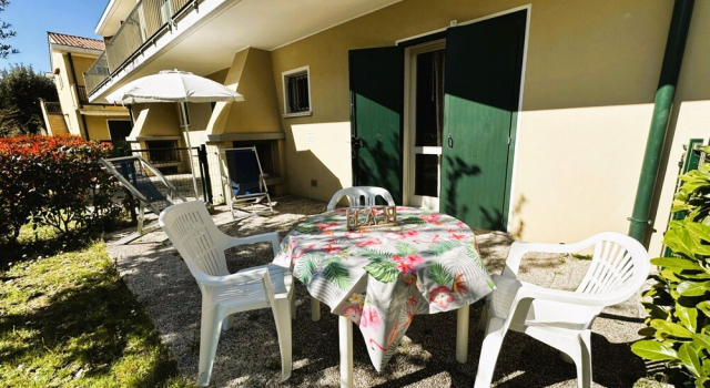 Perfect Family Getaway in Bibione With Pool, Prenota Appartamento Hotel a Veneto con piscina, Piscina