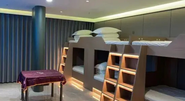 Кровать в общем номере Four Seasons E-sports Viewing Movie Smart Selection Hotel (Gushi Chengnangen Culture Park)