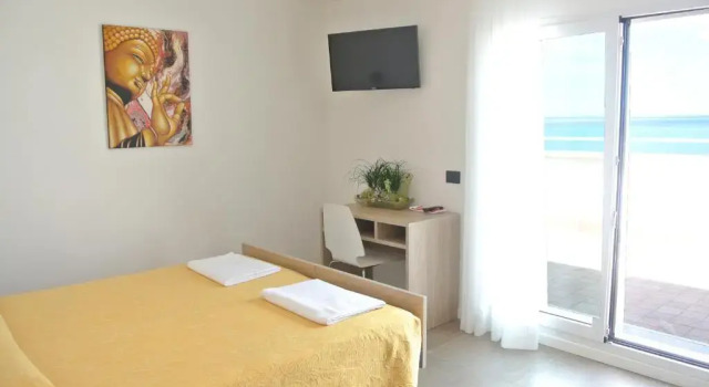 Трёхместный номер Standard с видом на море Hotel Touring Misano Adriatico