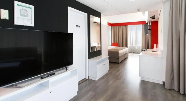 Полулюкс DORMERO Hotel Stuttgart