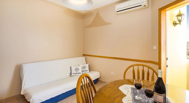 Beachfront Apartment Mareo 4, Đặt Căn hộ Nin Zadar County