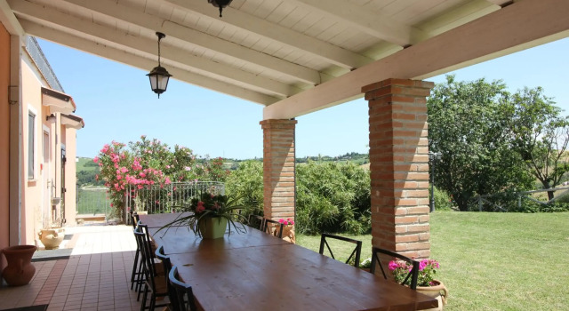 Villa Diana, Marche - intera struttura con piscina, Boek Villa SPA-hotels in Mombaroccio, SPA