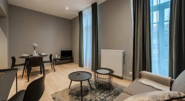 Kemp Villa Rops Private apartment, Rezerwuj Apartament Hotele w Lac du Bourget z parkingiem, Parking