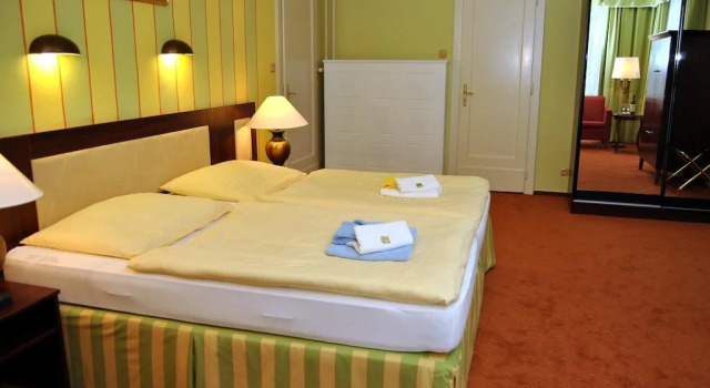 Hotel Priessnitz, Забронировать Отель Отели Оломоуцкий края с парковкой, Парковка