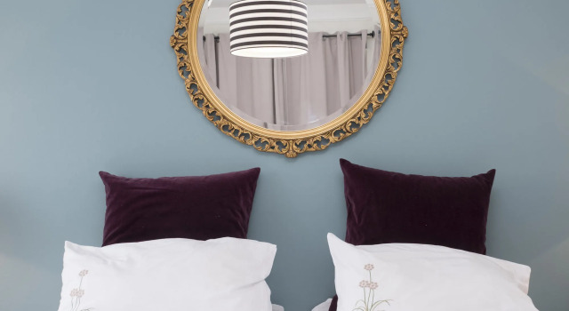 Freyja Guesthouse & Suites, Забронировать Отель Отели Рейкьявика с парковкой, рядом с Церковь Хадльгримскиркья, Парковка